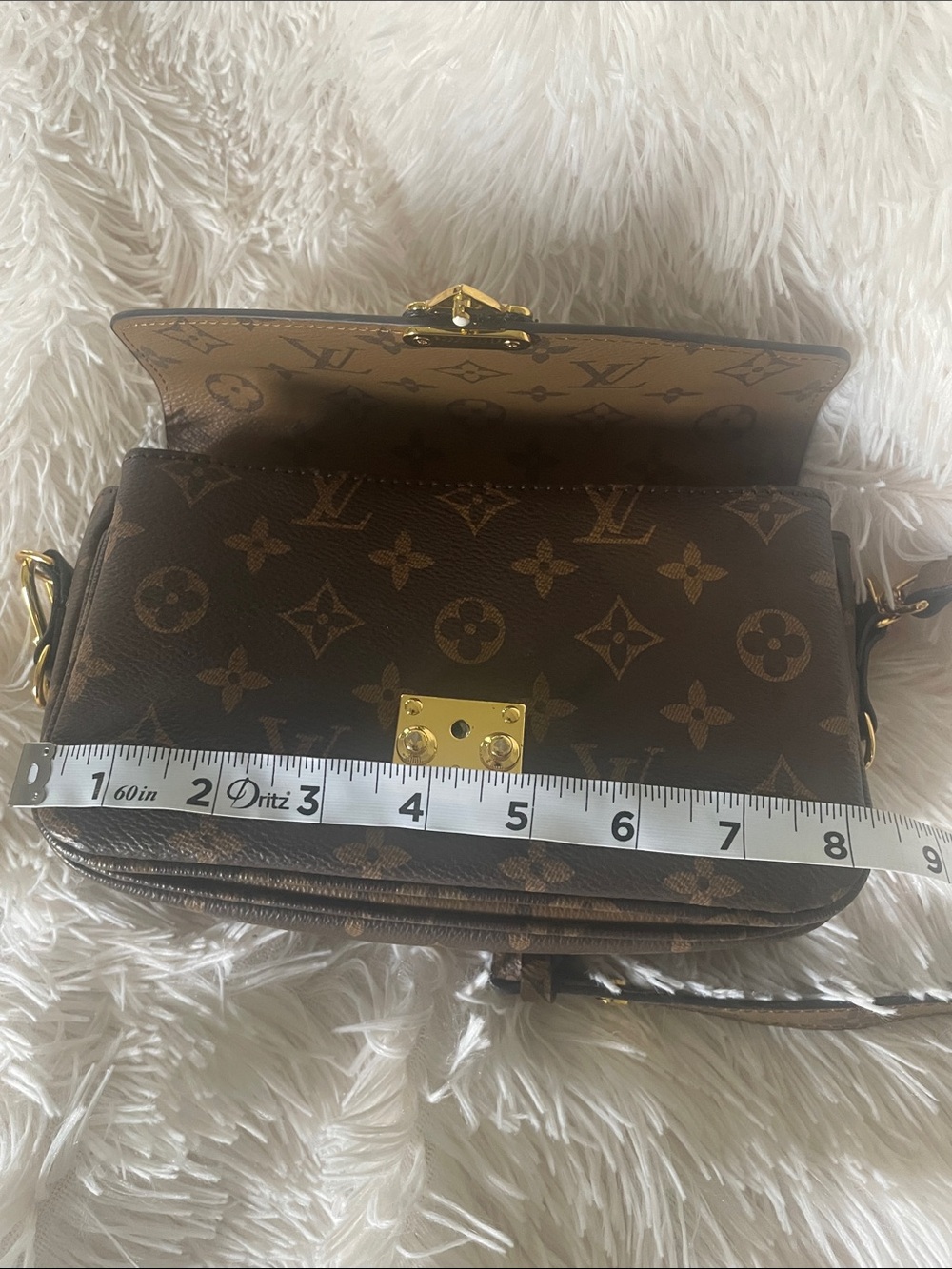 Cute Fashion Two-Tone Brown Crossbody with Gold Hardware - Picture 3 of 5
